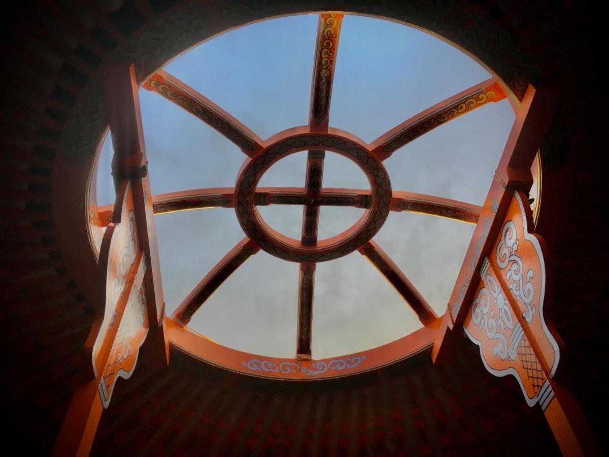 Dharma Horse Shelter Bungalows & Farmping Siofok Ngoại thất bức ảnh